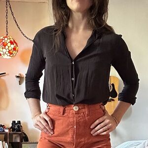 Everlane Washable Silk Buttondown - Black - 00